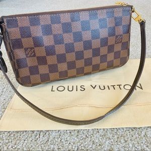 Louis Vuitton Pochette